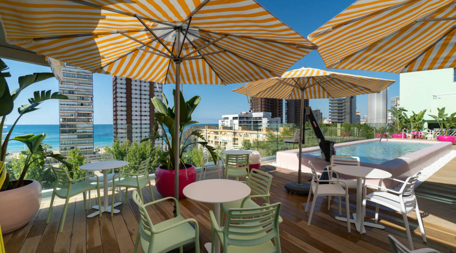 Pool Hotel Agir
