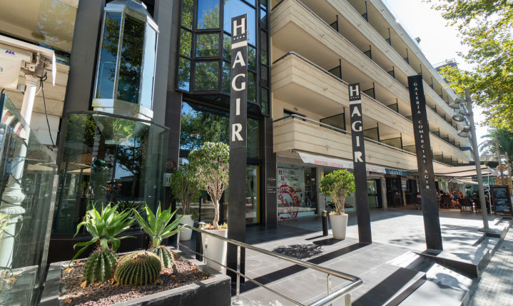 Hotel Agir Facade