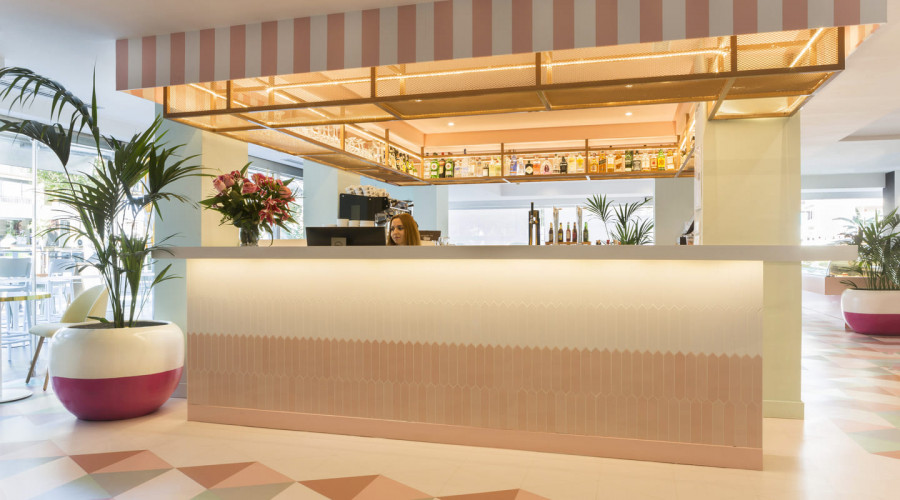 Reception Hotel Agir
