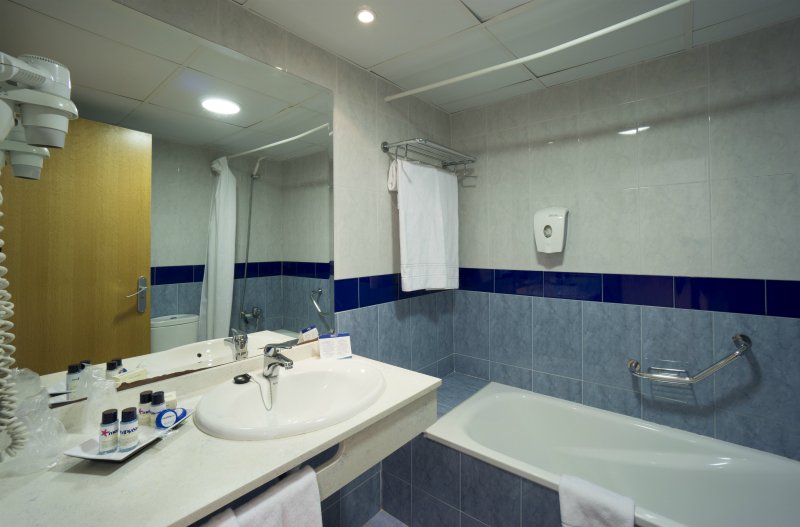 Bathroom Double Room Hotel Bali