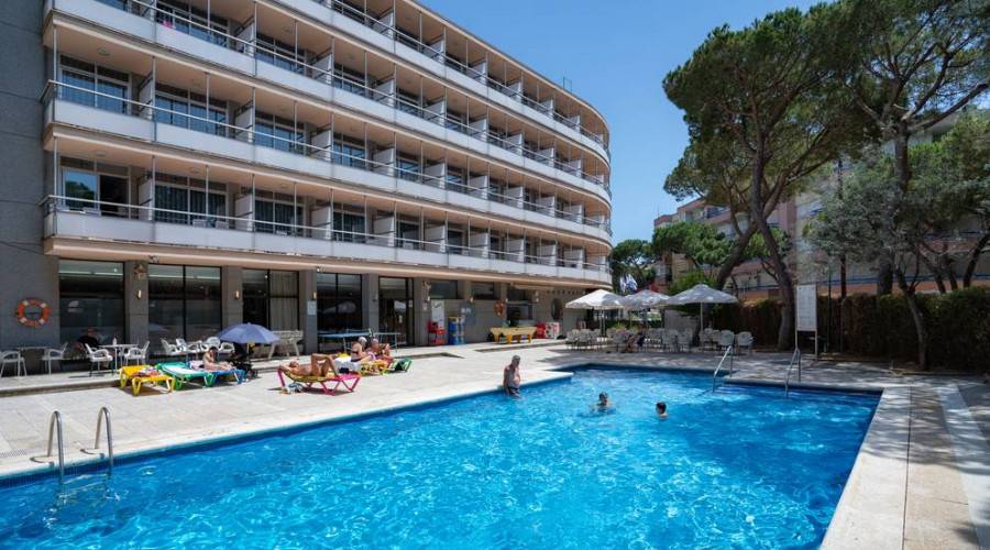 Pool-terrace hotel platja daro
