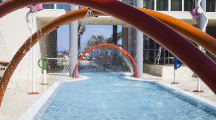 Interactive Pool Hotel Pez Espada