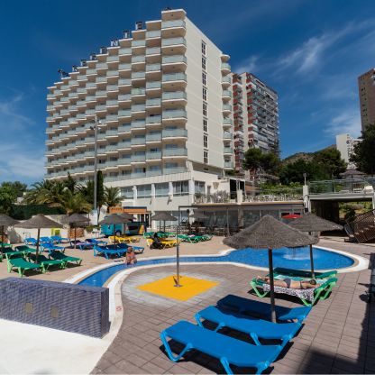 July in Benidorm: 15% discount at Hotel Regente